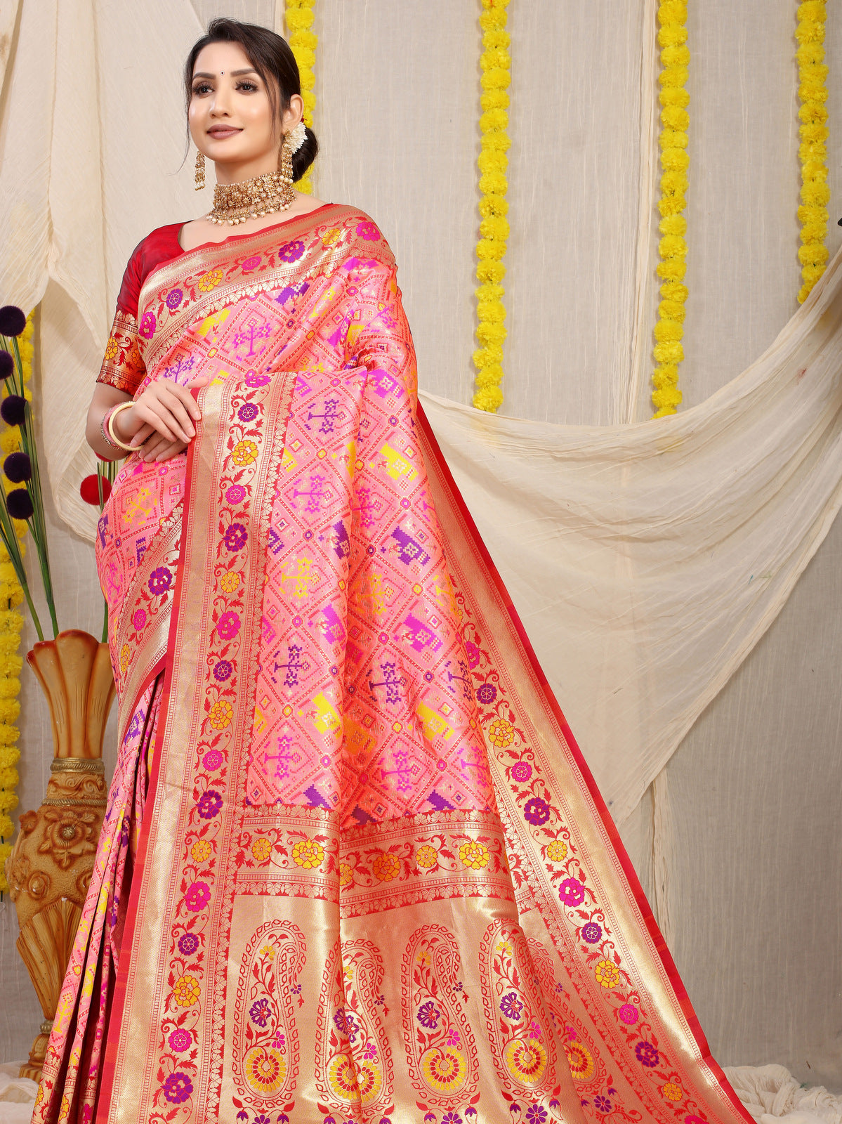 Vasudha Chex Golden Zari Worked Heavy Banarasi Gajri Pink Saree