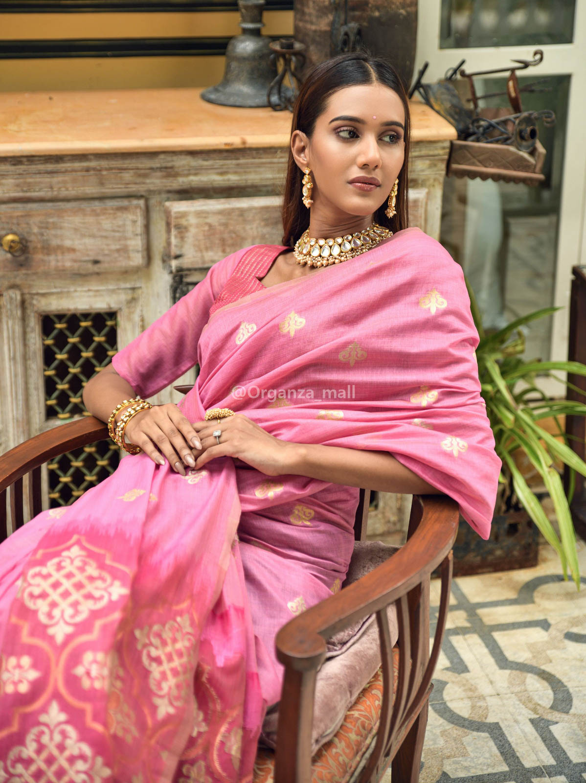 Salmon Pink Saree In Dola Silk With Silver Zari Floral Jaal | Saree, Pink  saree, Silk sarees