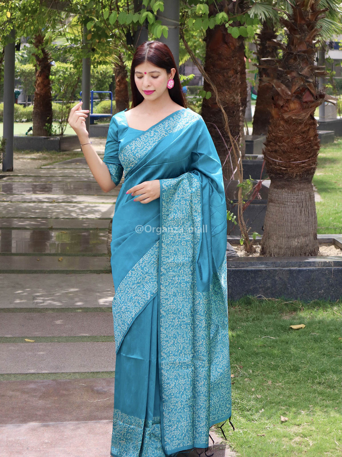 Adorned handloom rich pallu banarasi raw silk cerulean blue saree