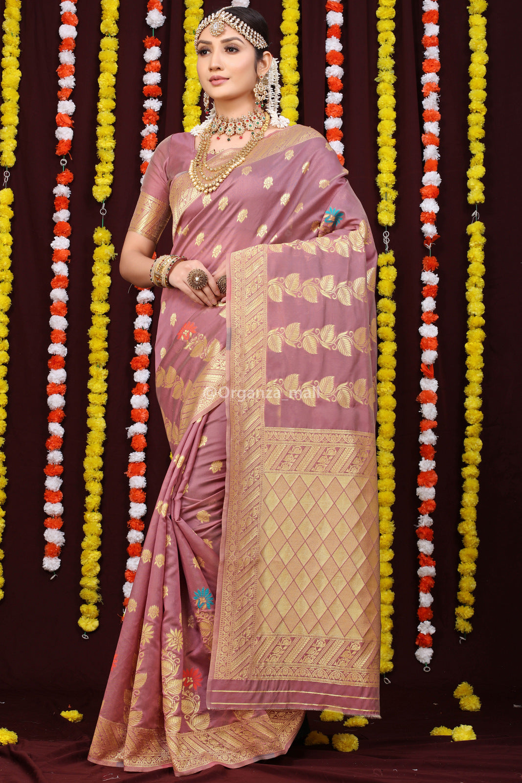 Aristocratic Rouge Pink Heavy Banarasi Saree