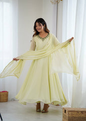 Pista Grace Anarkali Set
