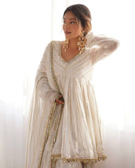 The Charming Sharara Set Your Wardrobe Has Been Waiting For!