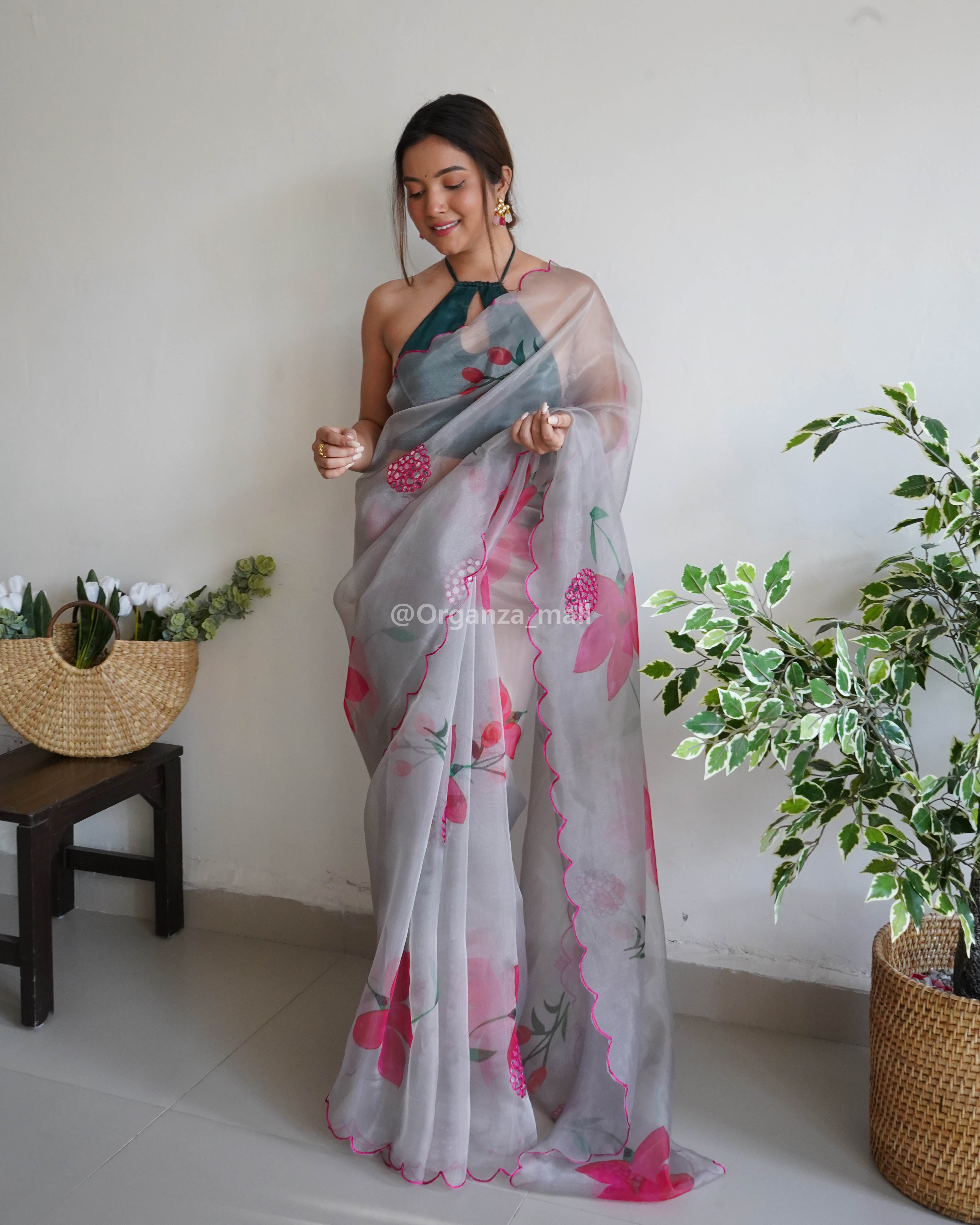 Buy SM TRENDZ Floral Print Bollywood Organza Pink Sarees Online @ Best  Price In India | Flipkart.com