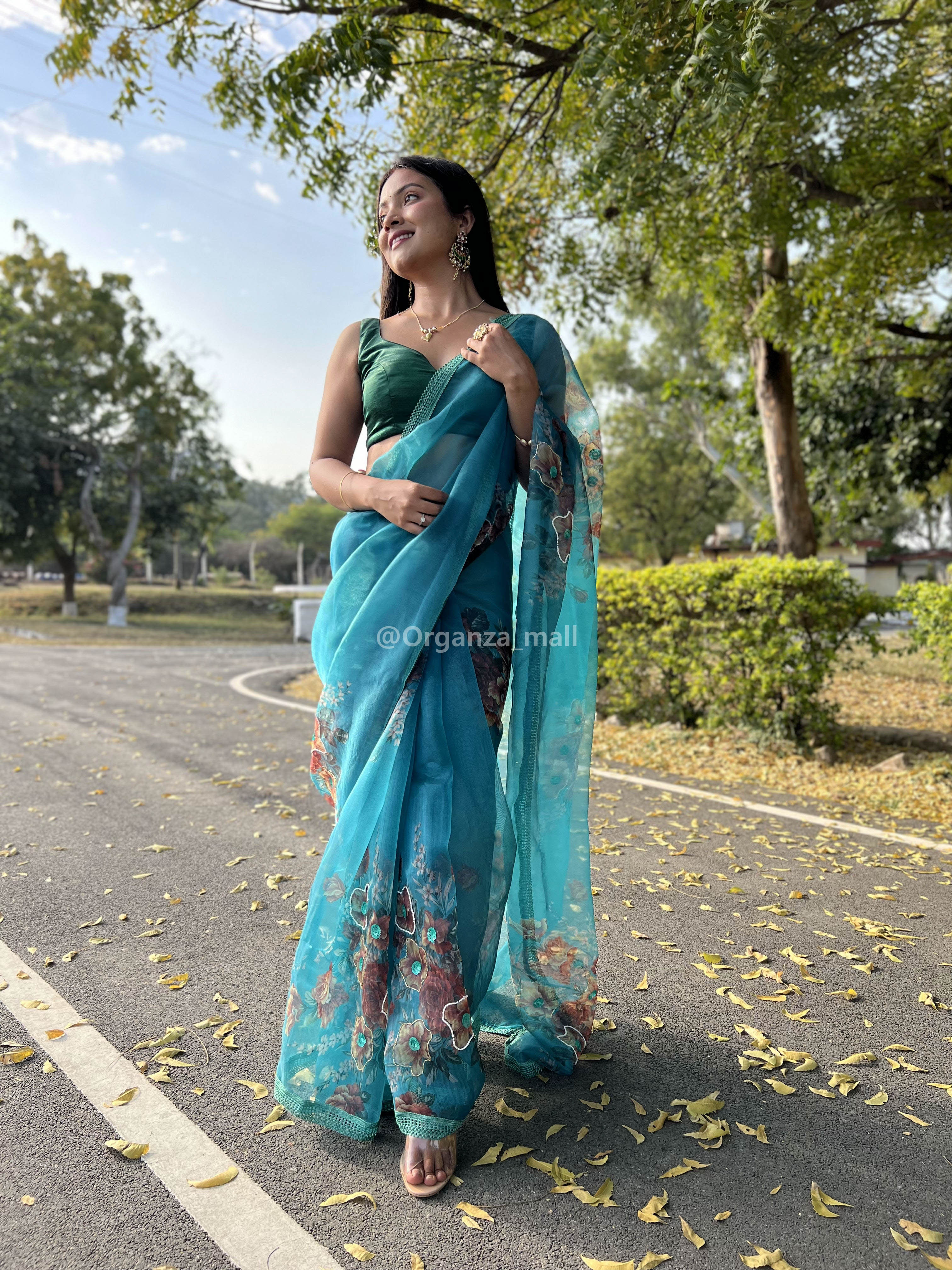 Buy Disigner Georgette Printed White Blue Saree Blouse Piece Saree Running  Blouse Indian Cotton Printed Blouse Saree Women Online in India - Etsy