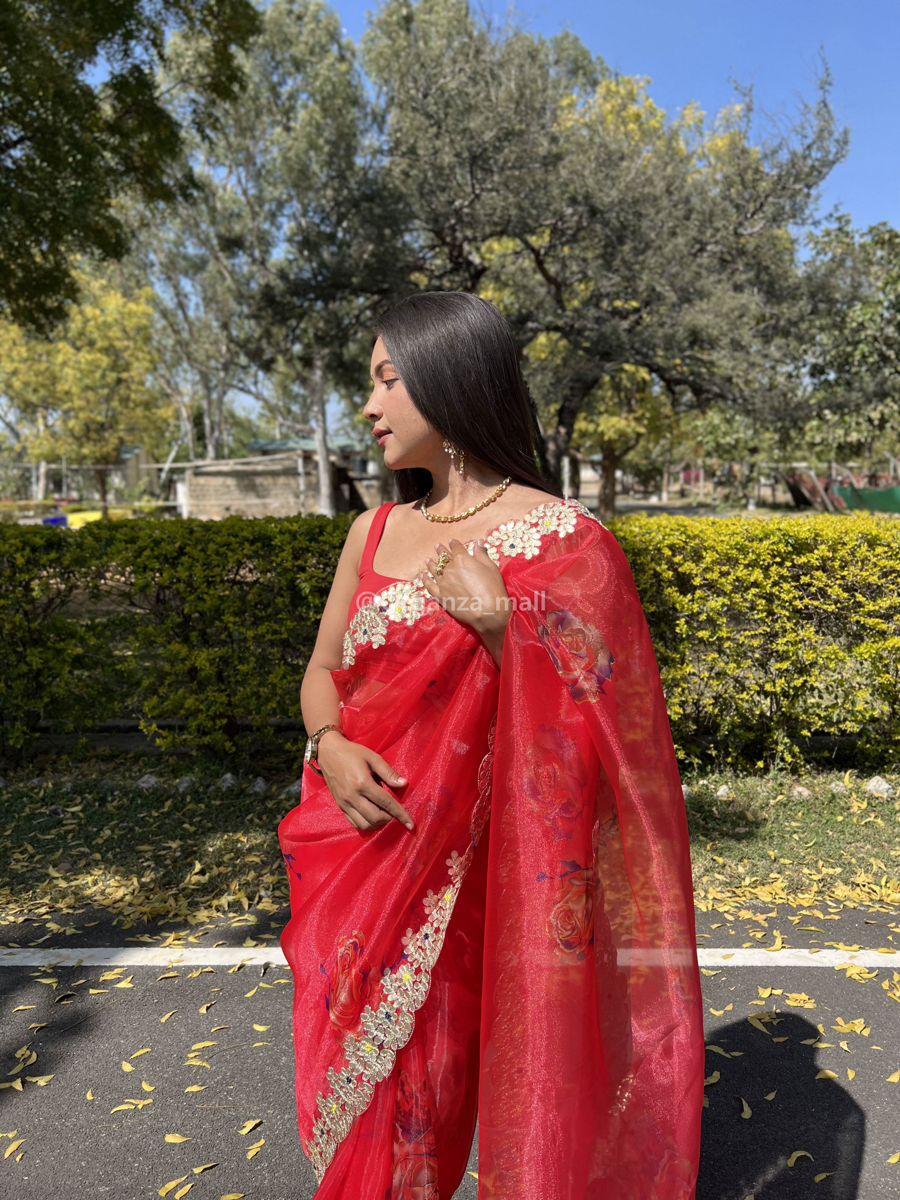 The Bride From Nepal Donned A Chanderi Banarasi Saree From Sabyasachi  Mukherjee On Her D-Day