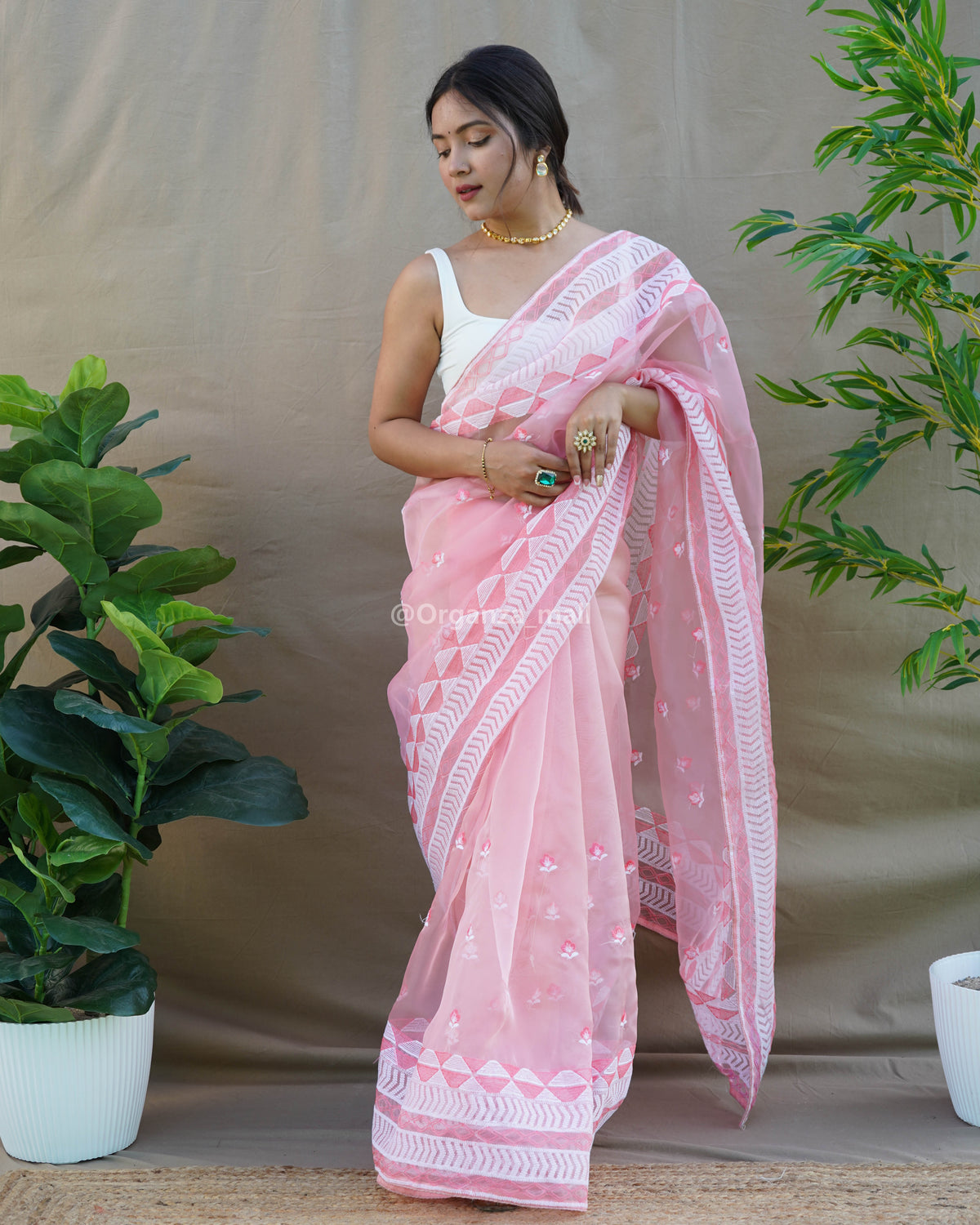 Designer pink  Embroidery Work Rich Look Saree